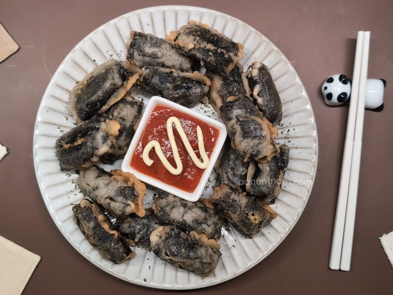 Fried Seaweed Rolls | Panomnom